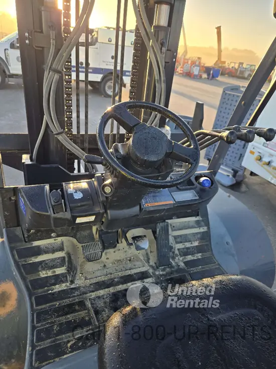 2019 Toyota 8FD70U Warehouse Forklift