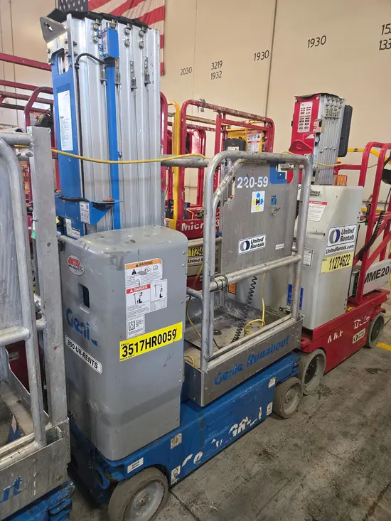 2018 Genie GR-20 Self-Propelled One-Person Lift