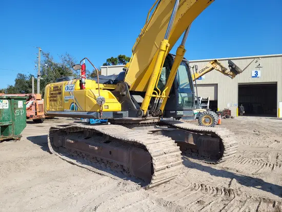 2019 Kobelco SK350LC-10 Excavator