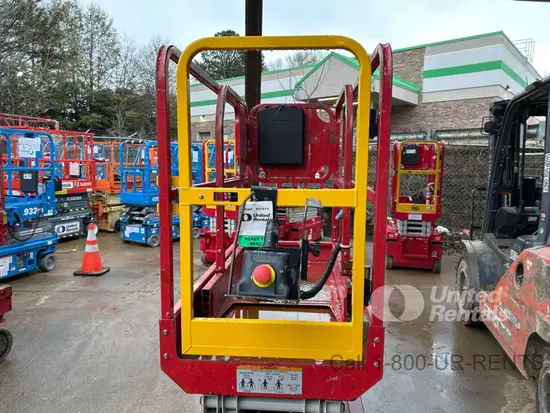 2019 MEC MICRO 19 Scissor Lift