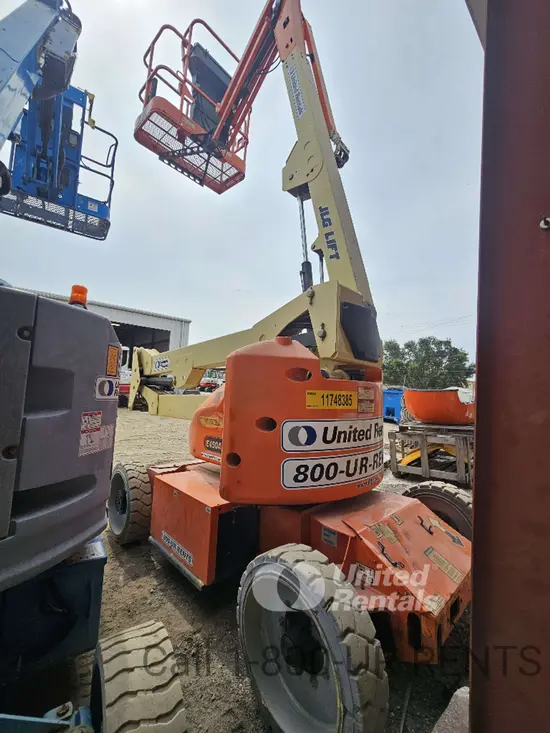 2018 JLG E450AJ Articulating Boom Lift