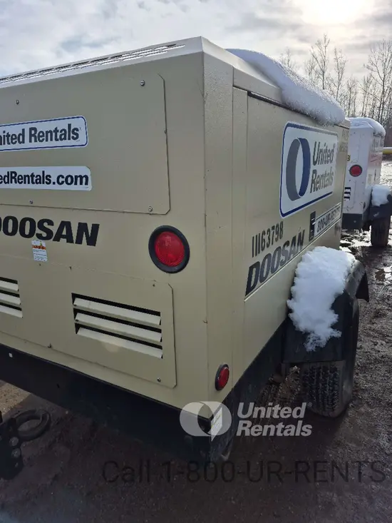 2021 Doosan P425/HP375WCUT4 Air Compressor
