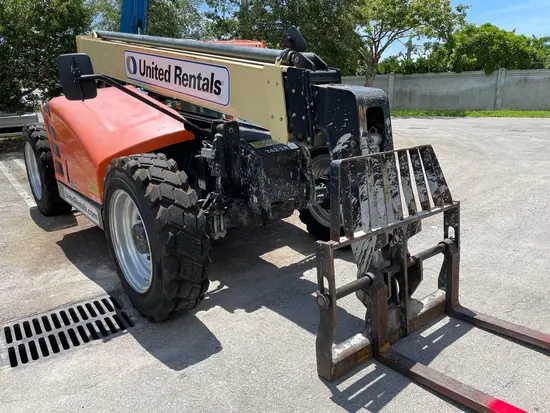 2018 JLG 742 Forklift