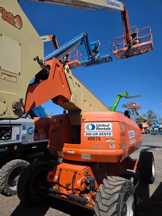 2017 JLG 800AJ Articulating Boom Lift