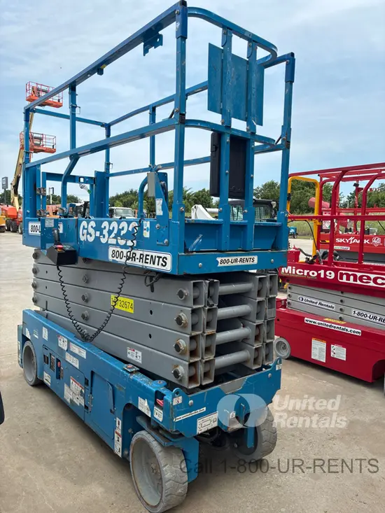 2018 Genie GS-3232 Scissor Lift
