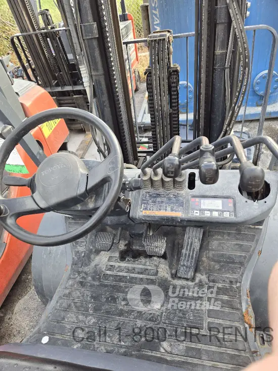 2020 Toyota 8FGU25 Warehouse Forklift