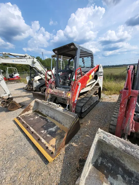 2022 Takeuchi TL8R2R Track Loader