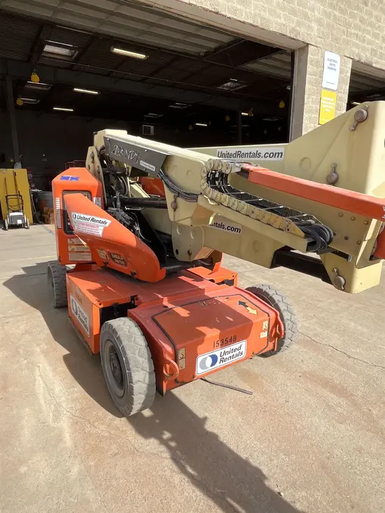2015 JLG E400AJPN Articulating Boom Lift