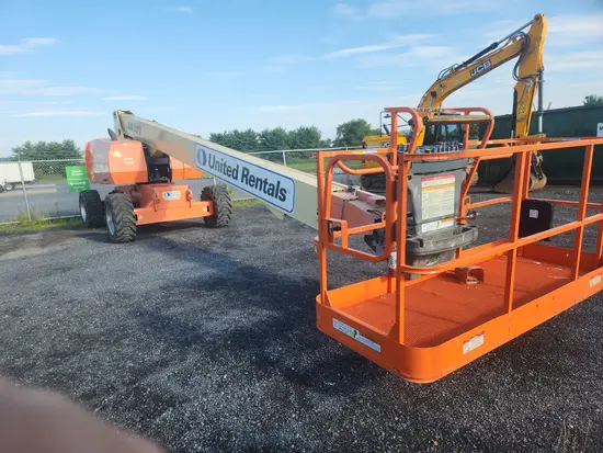 2017 JLG 800S Boom Lift