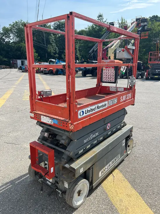 2018 Skyjack SJIII3219 Scissor Lift