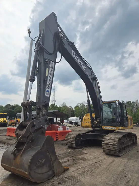 2019 John Deere 350G LC Excavator