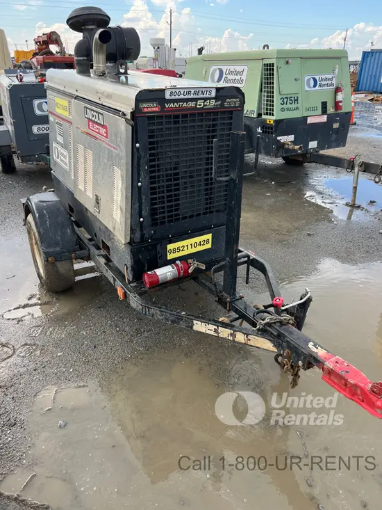 2019 Lincoln Electric VANTAGE 549 Welder