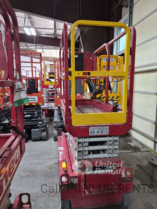 2018 MEC MICRO 19 Scissor Lift