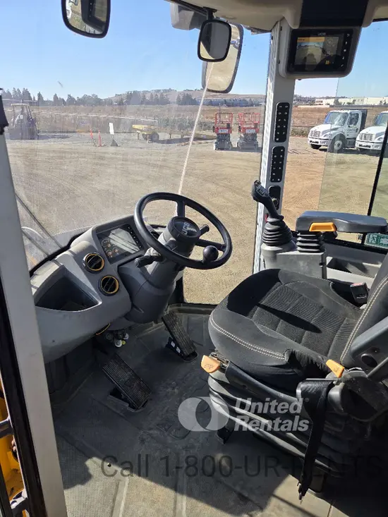 2020 JCB 427ZX Wheel Loader