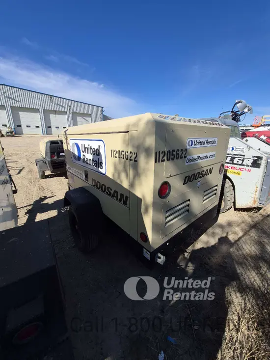 2021 Doosan P425/HP375WCUT4 Air Compressor