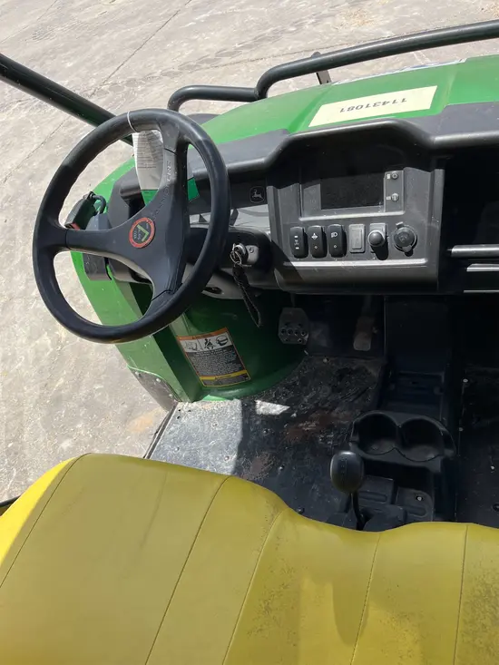 2022 John Deere XUV855M S4 Utility Vehicle