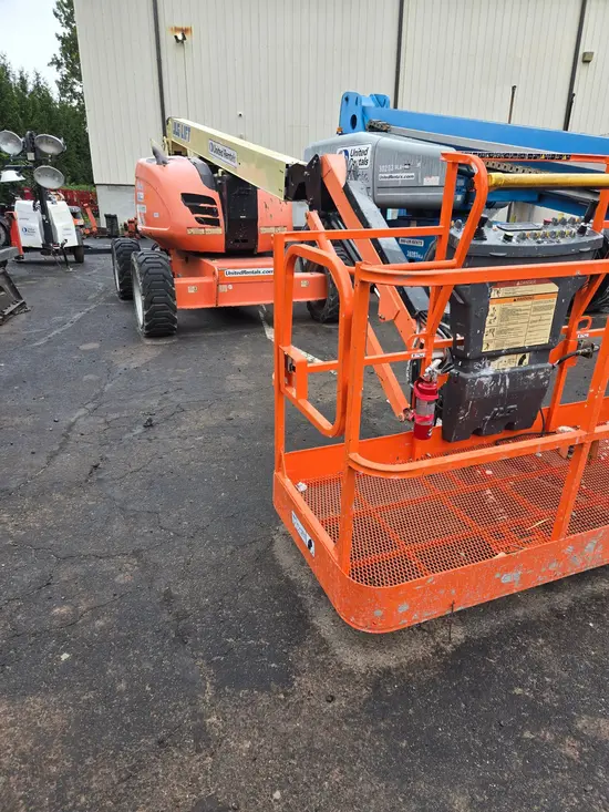 2017 JLG 600AJ Articulating Boom Lift