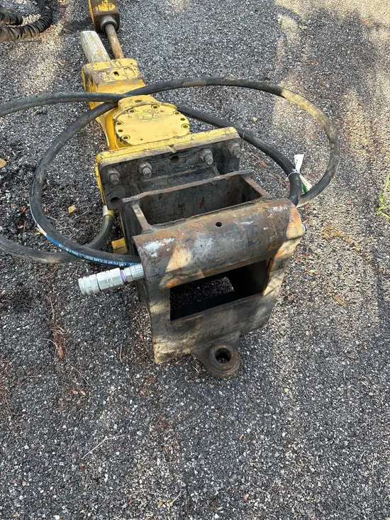 2021 Epiroc SB 452 Attachment