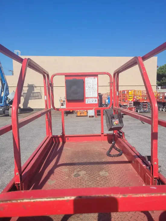 2019 MEC 3346SE Scissor Lift