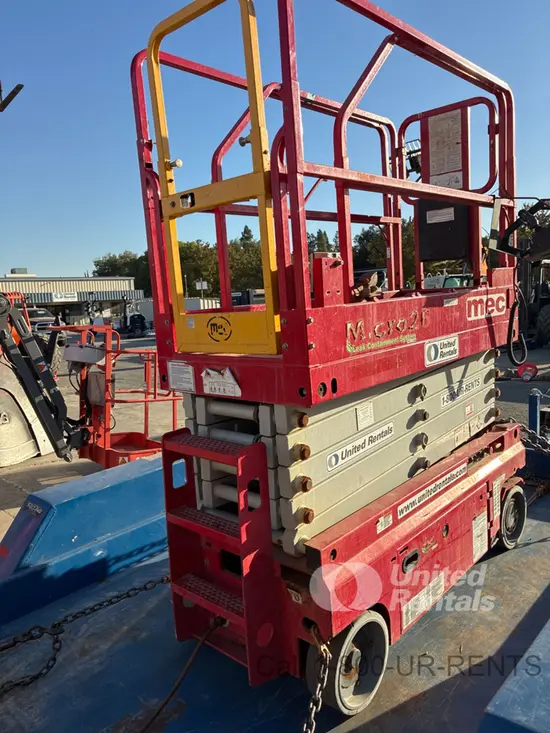 2021 MEC MICRO 26 Scissor Lift