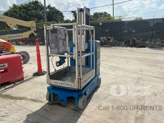 2018 Genie GR-20 Self-Propelled One-Person Lift