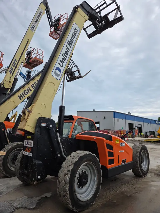 2017 JLG 642 Forklift