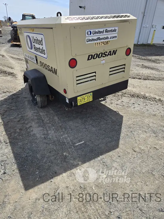 2021 Doosan P425/HP375WCUT4 Air Compressor