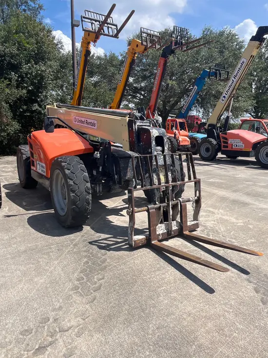 2018 JLG 742 Forklift