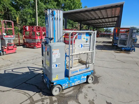 2018 Genie GR-20 Self-Propelled One-Person Lift