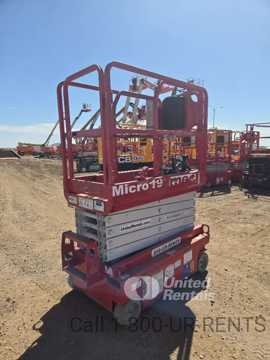 2018 MEC MICRO 19 Scissor Lift