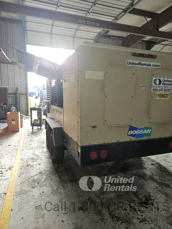 2020 Doosan XP825/HP750WCU Air Compressor