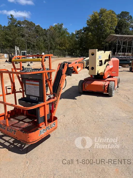 2018 JLG E400AJPN Articulating Boom Lift