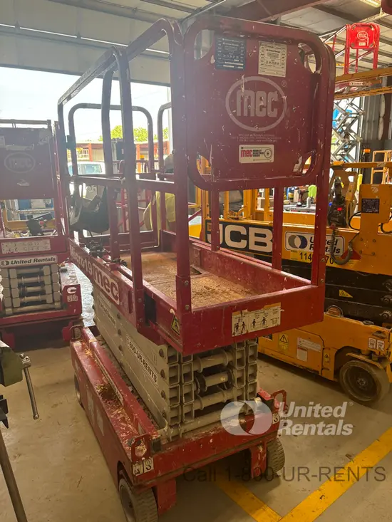 2018 MEC MICRO 19 Scissor Lift