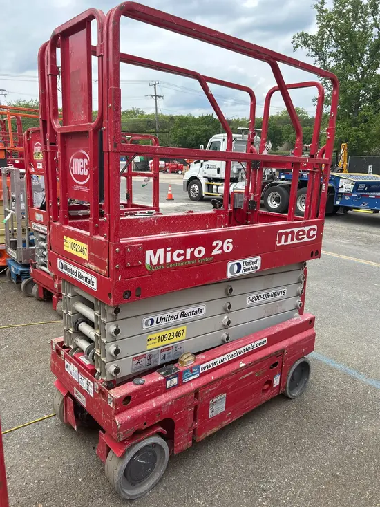 2019 MEC MICRO 26 Scissor Lift