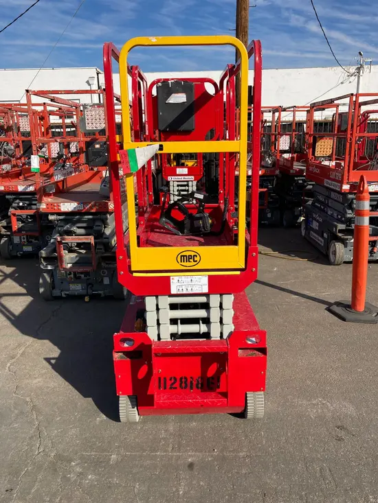 2021 MEC MICRO 19 Scissor Lift