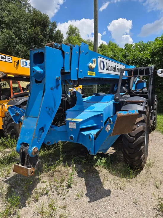 2016 Genie GTH-1056 Forklift