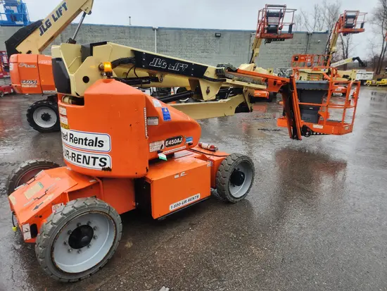 2016 JLG E450AJ Articulating Boom Lift