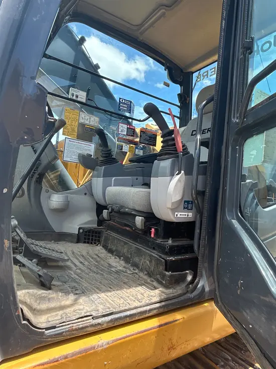 2019 John Deere 245G LC Excavator