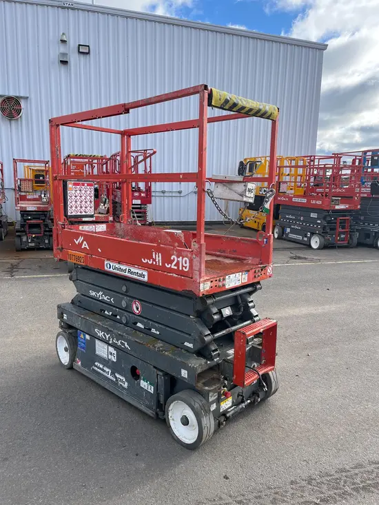 2018 Skyjack SJIII3219 Scissor Lift