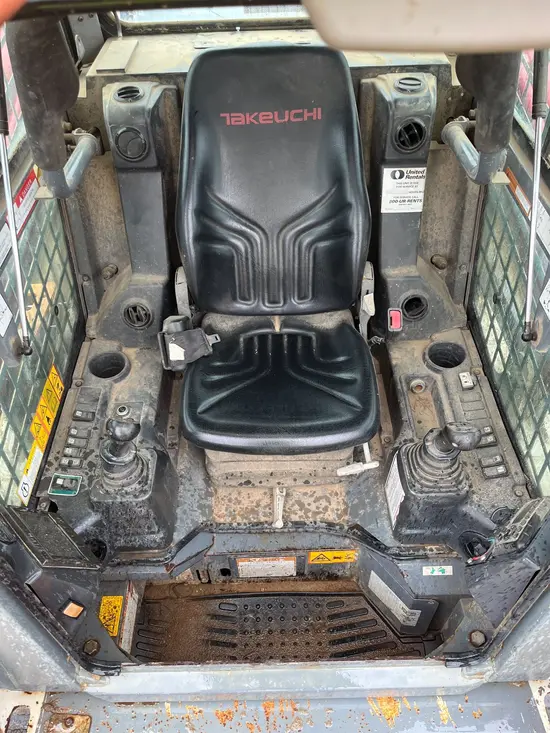 2019 Takeuchi TL12V2-CR Track Loader
