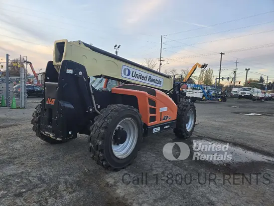 2018 JLG 943 Forklift