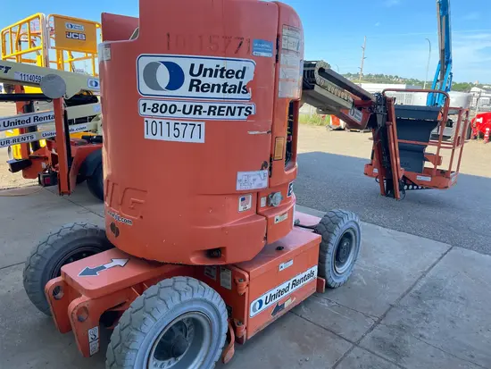 2013 JLG E300AJP Articulating Boom Lift