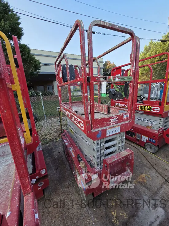 2020 MEC MICRO 19 Scissor Lift
