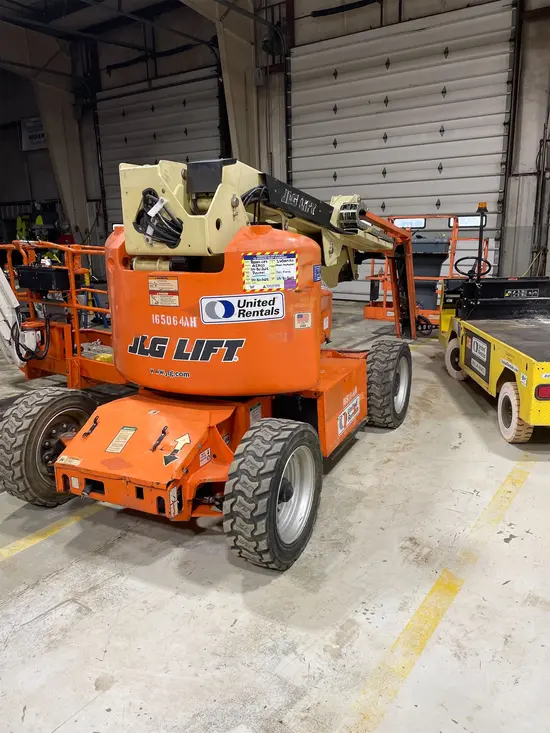 2016 JLG E450AJ Articulating Boom Lift