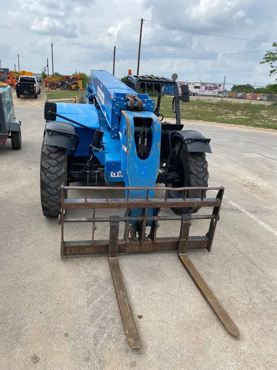 2017 Genie GTH-844 Forklift