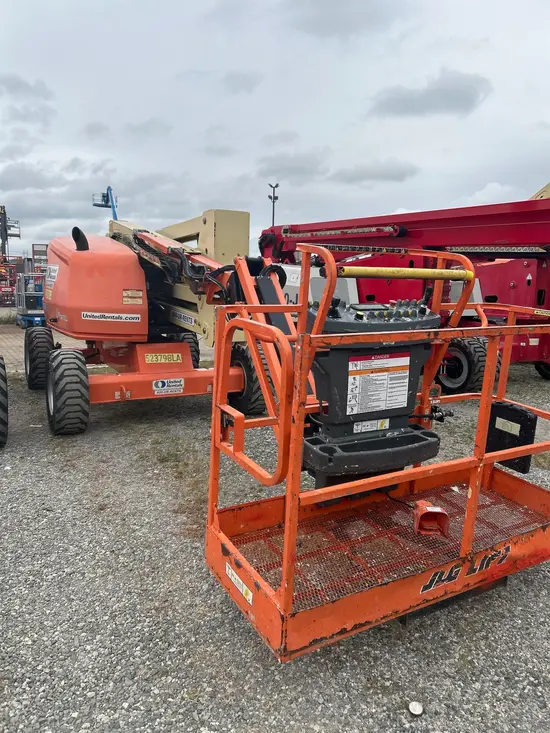 2017 JLG 450AJ Articulating Boom Lift