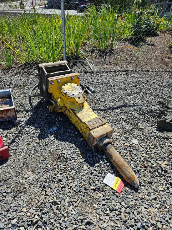 2017 Atlas Copco SB 452 Attachment