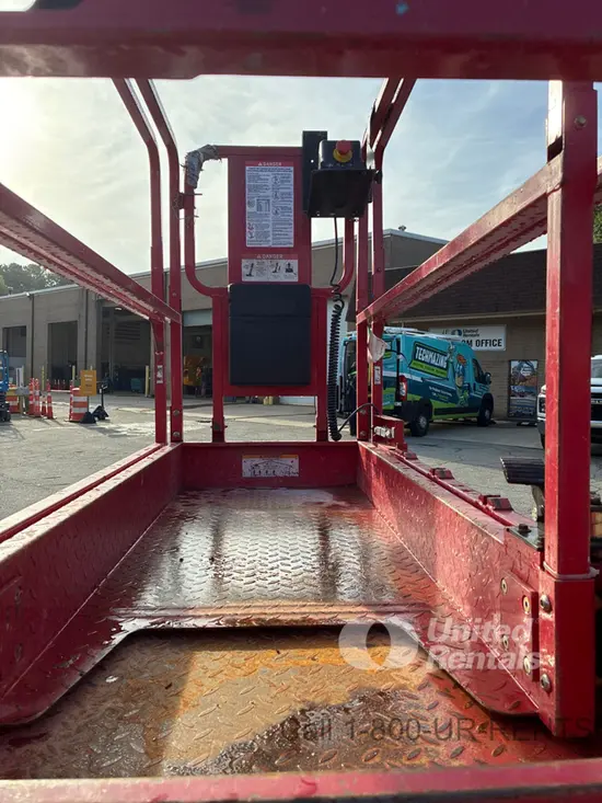 2020 MEC MICRO 26 Scissor Lift