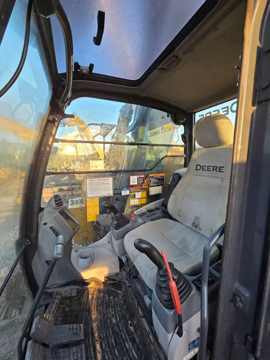 2019 John Deere 245G LC Excavator