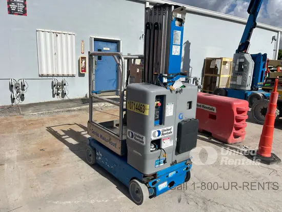 2018 Genie GR-20 Self-Propelled One-Person Lift